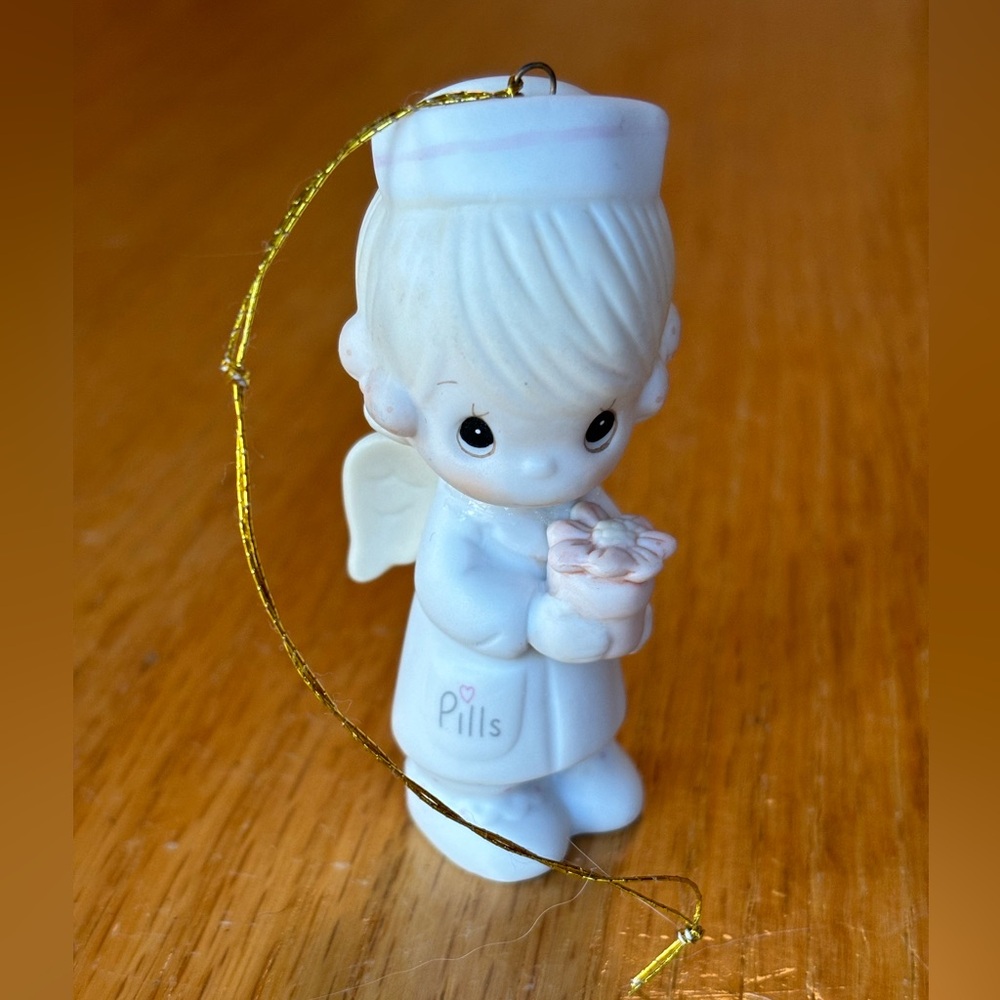 (1986) PRECIOUS MOMENTS "Angel of Mercy" Collectible 3" Figurine Ornament